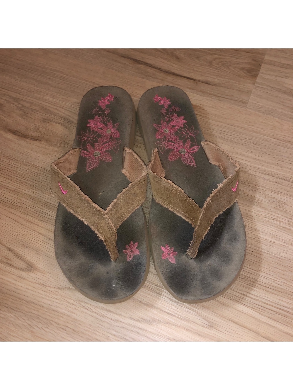 VINTAGE Y2K NIKE ACG FLORAL LEATHER SUEDE FLIP FLOPS SANDALS BROWN PINK WOMENS 8
